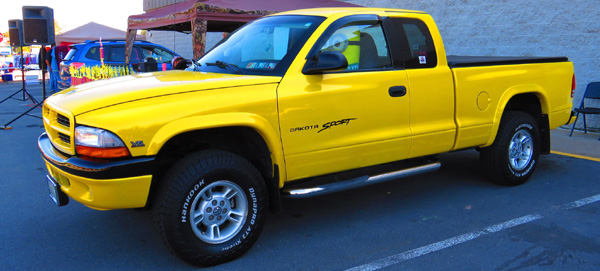 1999 Dodge Dakota Sport Club Cab By Charlie Lumbard - Update